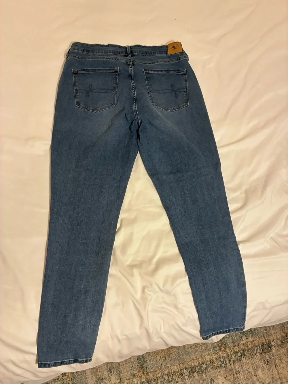 Denizen from Levi’s High-Rise Skinny Jeans | 18M | 34x30